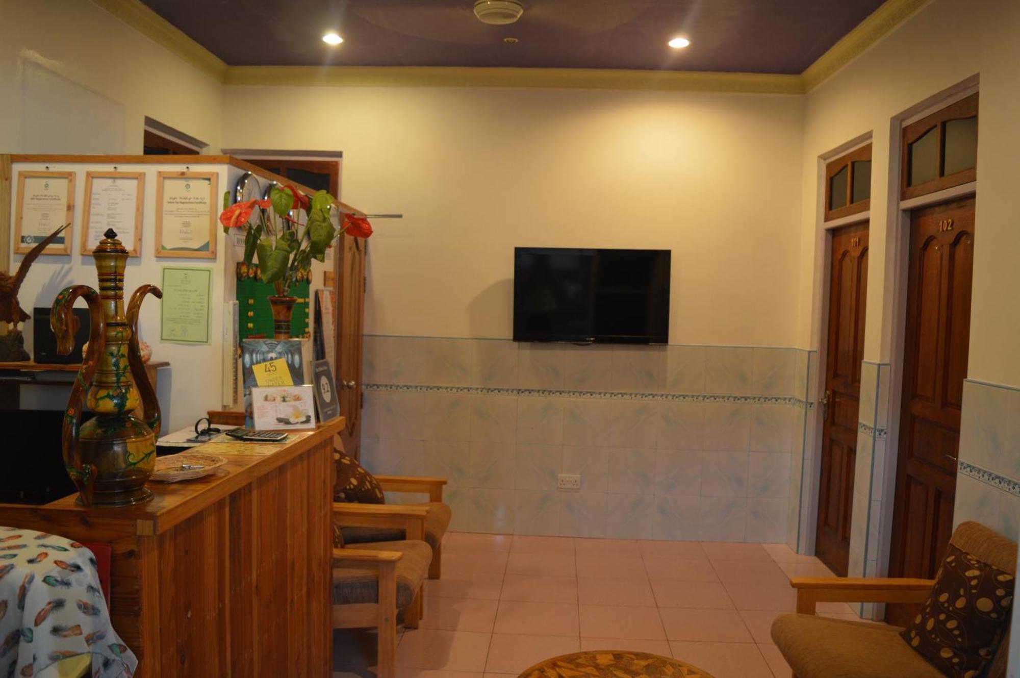 Sun Shine View Hotel Maafushi Exterior foto